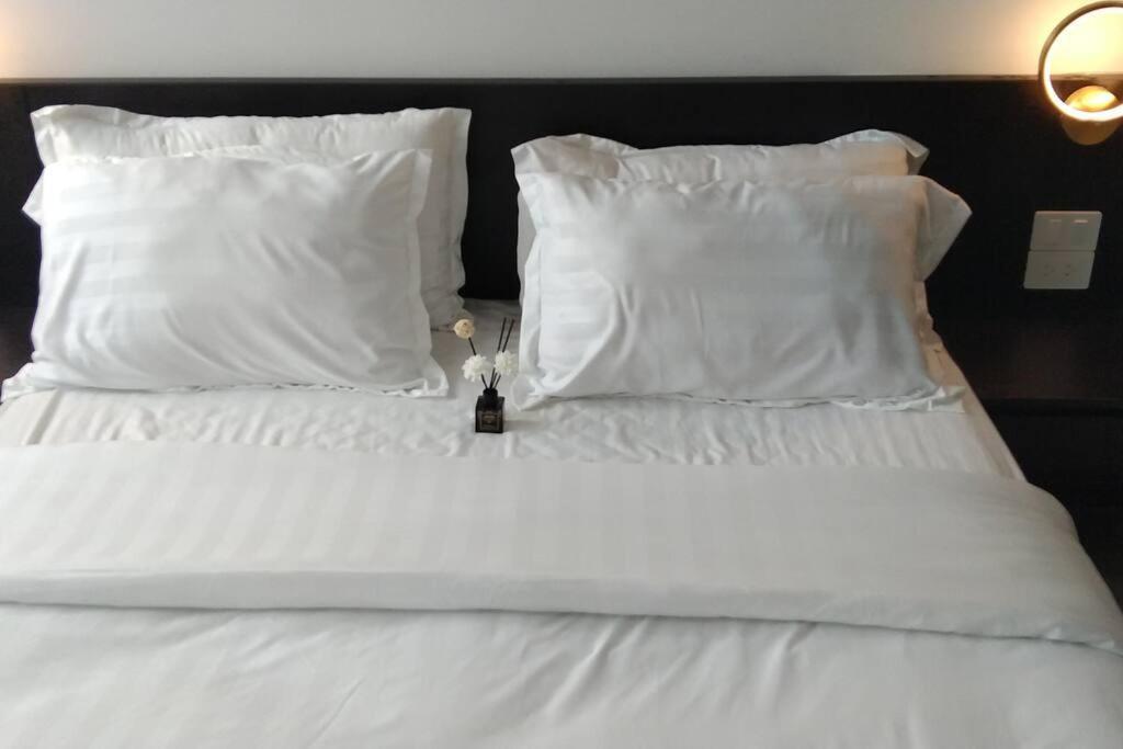 Love Home-Luxuryapart 2Bed-Pool&Sunrise View-5'Trang Tien Hue Zewnętrze zdjęcie